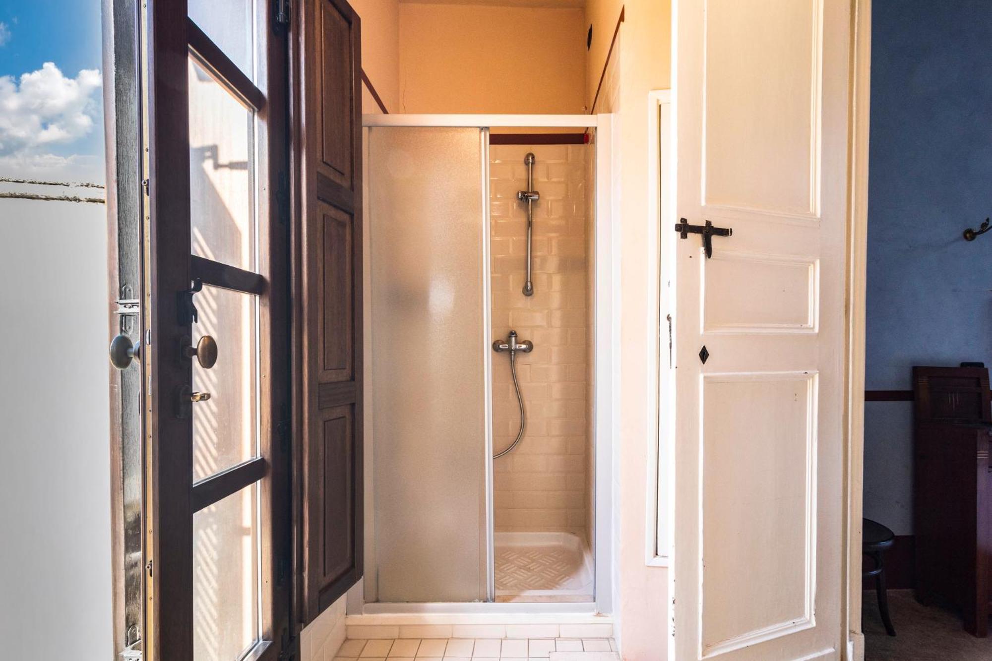 Palazzo Insula Bed & Breakfast Галиполи Екстериор снимка